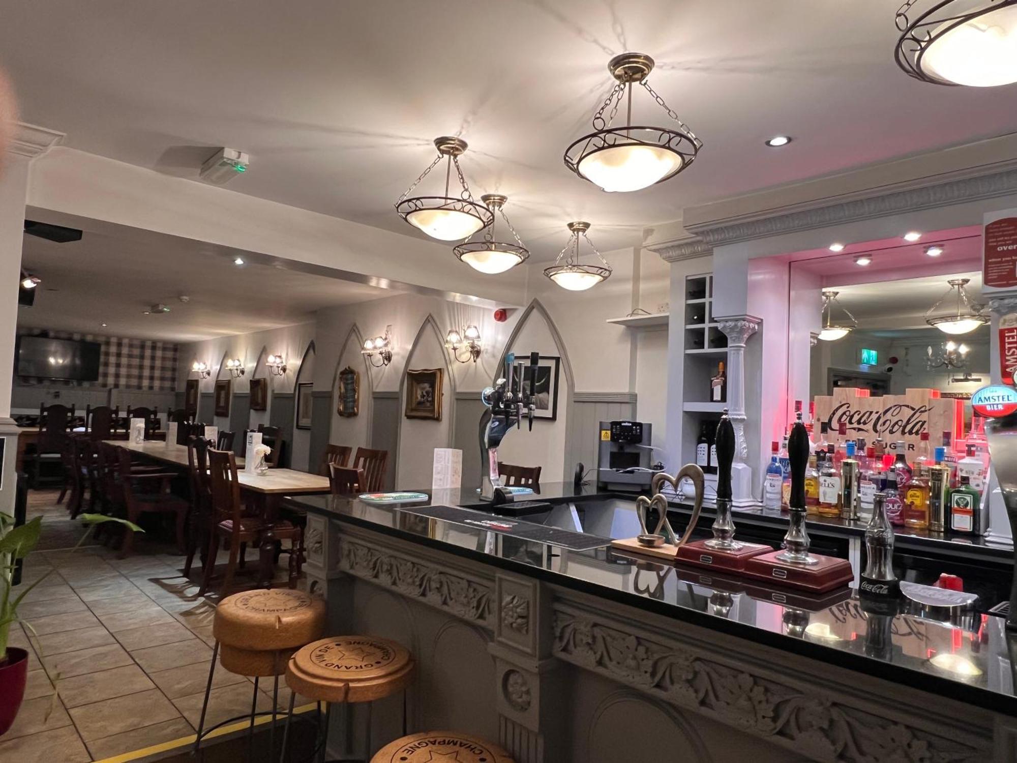The Bell Shifnal Hotel Екстериор снимка